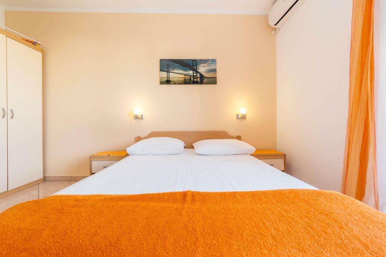 Apartments Maria 沃迪切 外观 照片