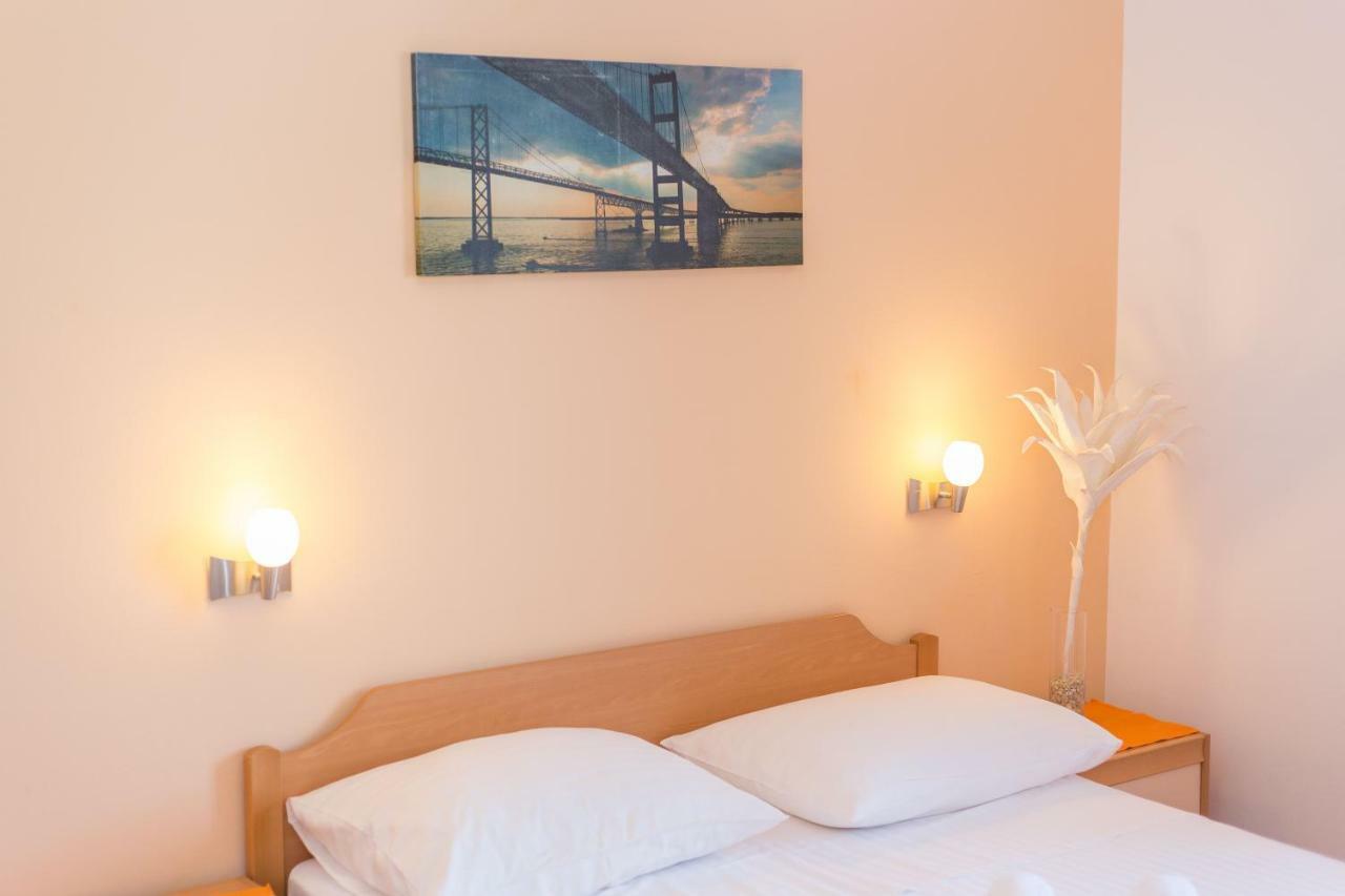 Apartments Maria 沃迪切 外观 照片